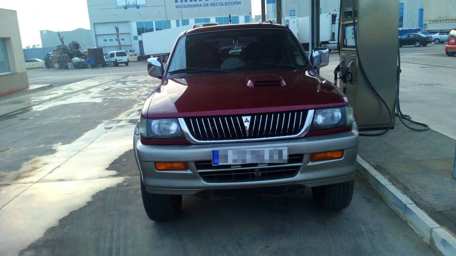 Mitsubishi Sport Garnet