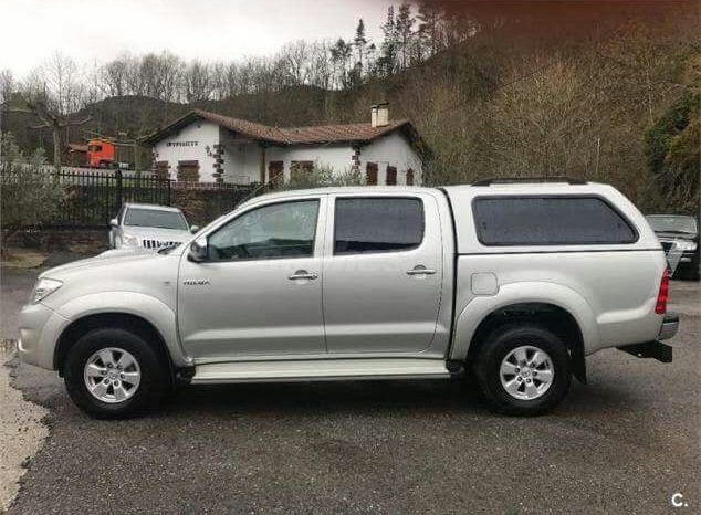 Toyota Hilux Grise full